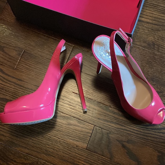 ✅Vince Camuto Candy pink patent leather heels - Picture 4 of 6